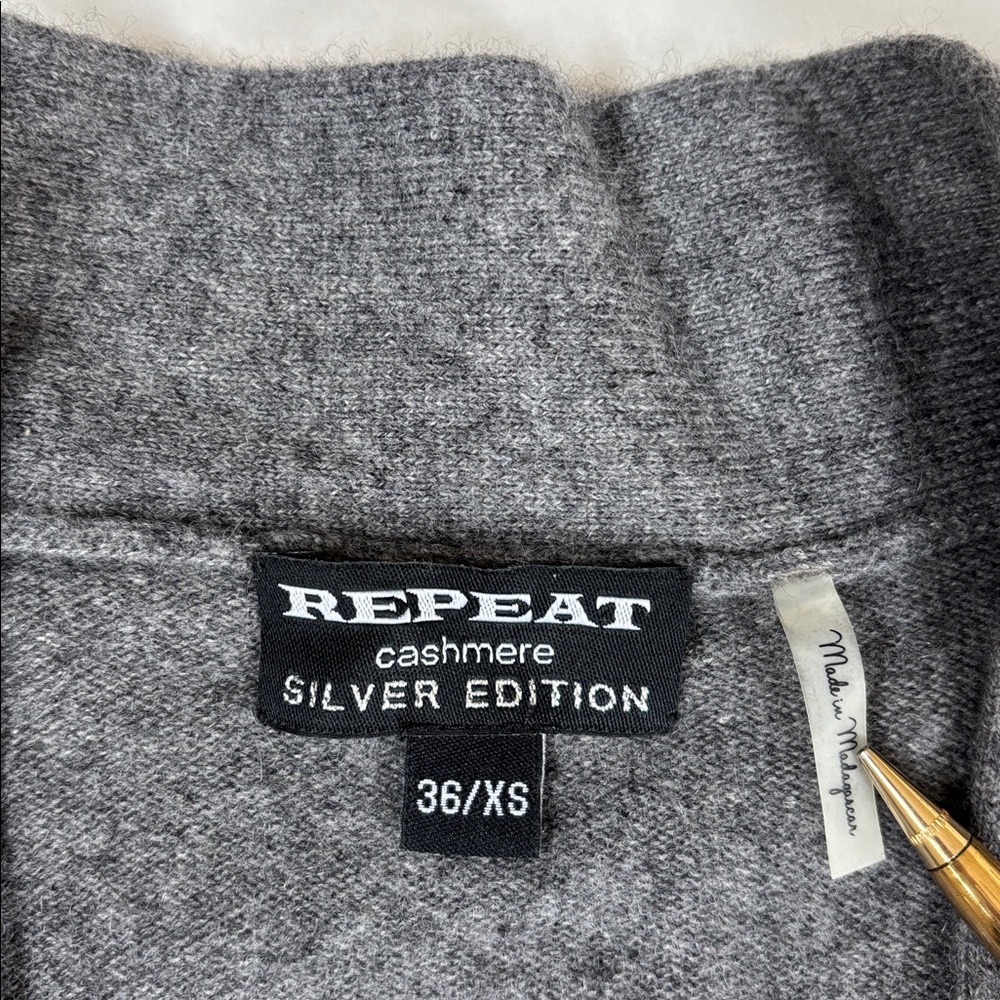 Repeat Cashmere Oversized Button Gray Cardigan Sw… - image 3